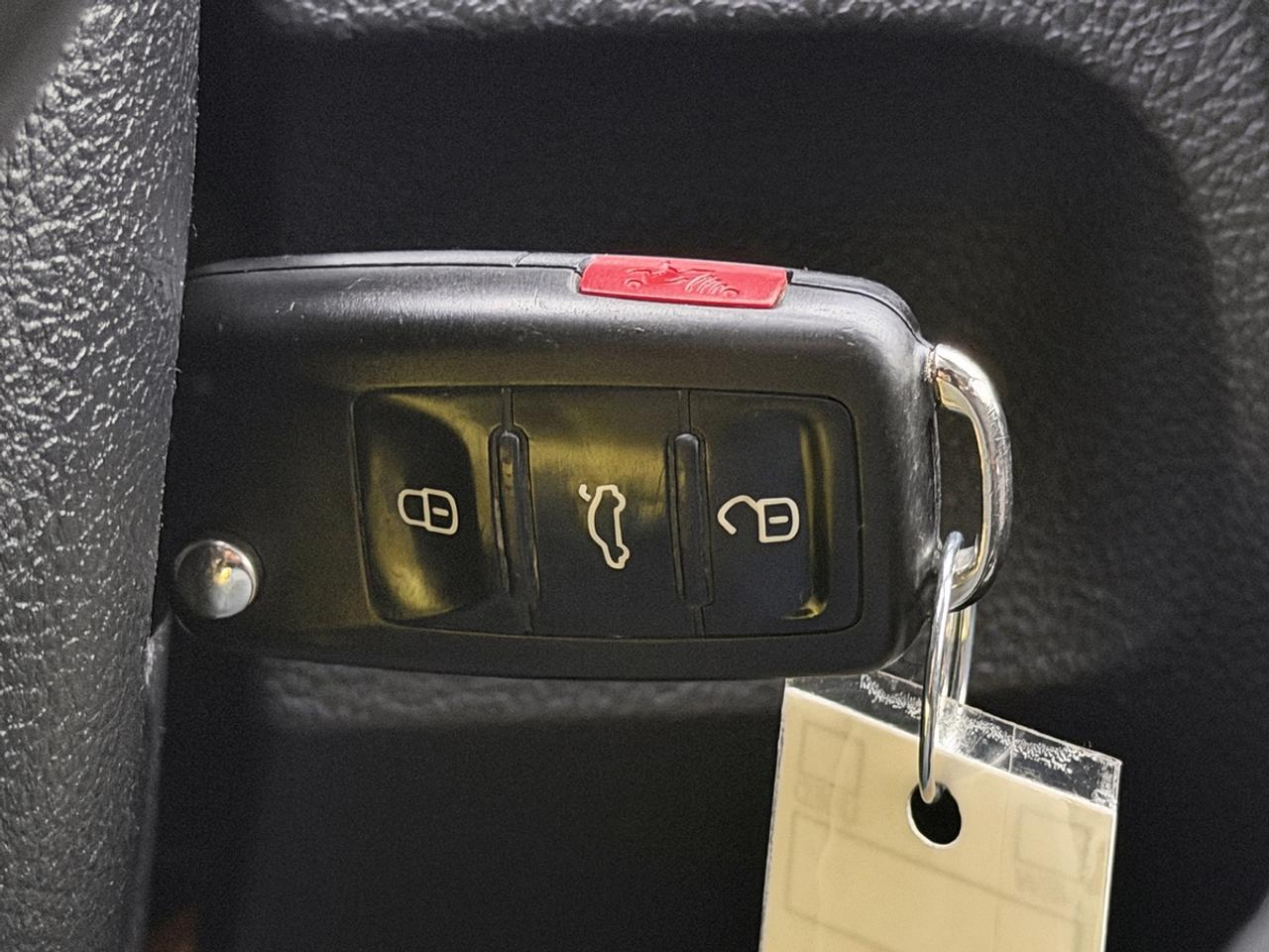 2013 Volkswagen Golf 2.5L WOLFSBURG EDITION MANUAL Photo