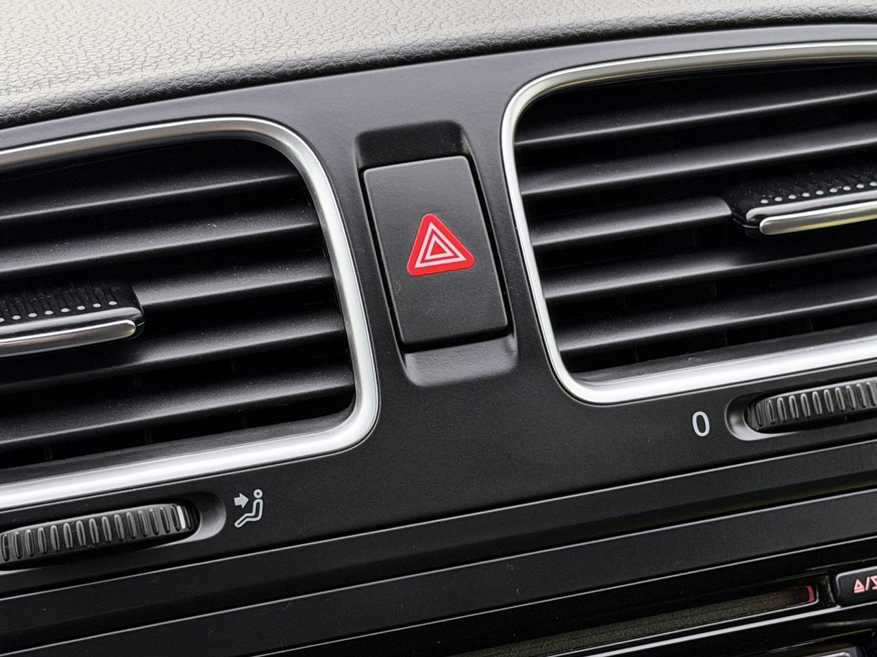 2013 Volkswagen Golf 2.5L WOLFSBURG EDITION MANUAL Photo