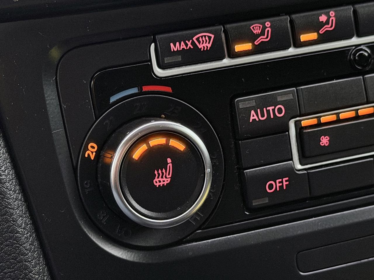 2013 Volkswagen Golf 2.5L WOLFSBURG EDITION MANUAL Photo