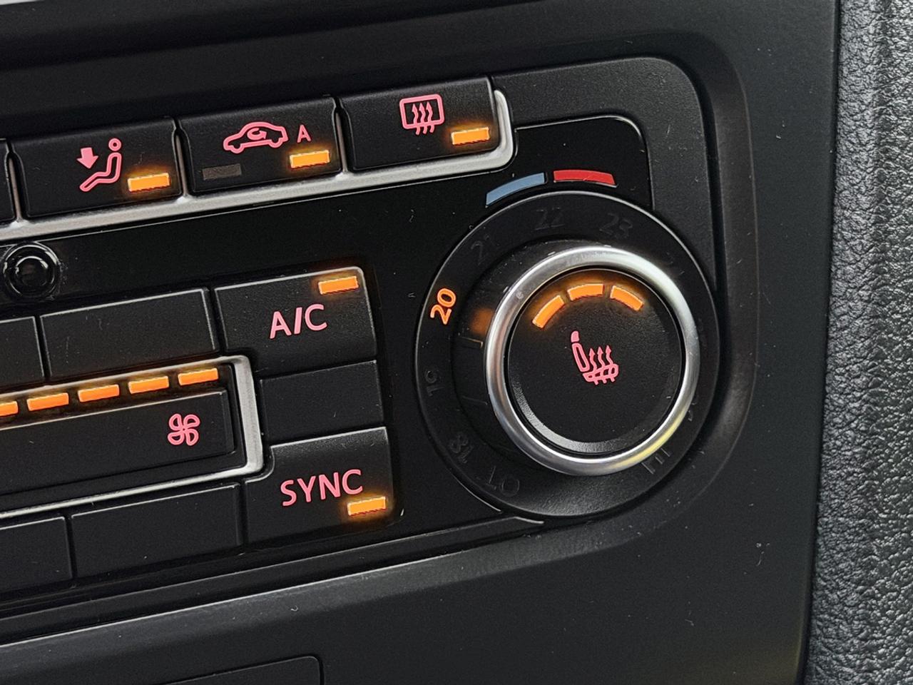 2013 Volkswagen Golf 2.5L WOLFSBURG EDITION MANUAL Photo
