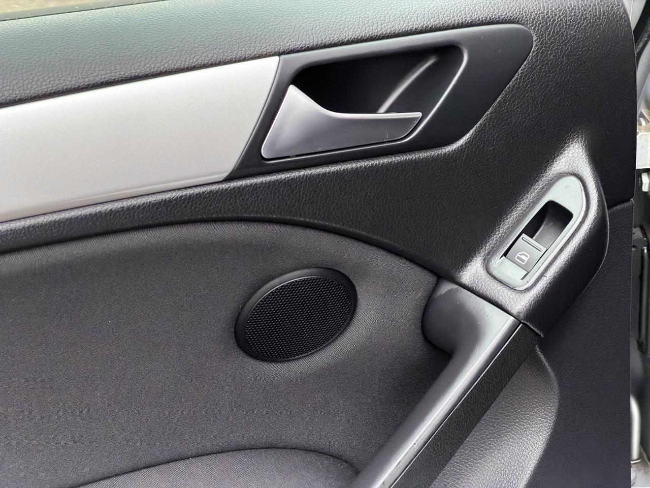 2013 Volkswagen Golf 2.5L WOLFSBURG EDITION MANUAL Photo