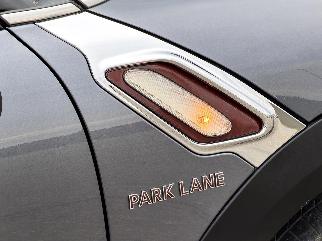 2016 MINI Countryman S ALL4 PARK LANE Edition Photo