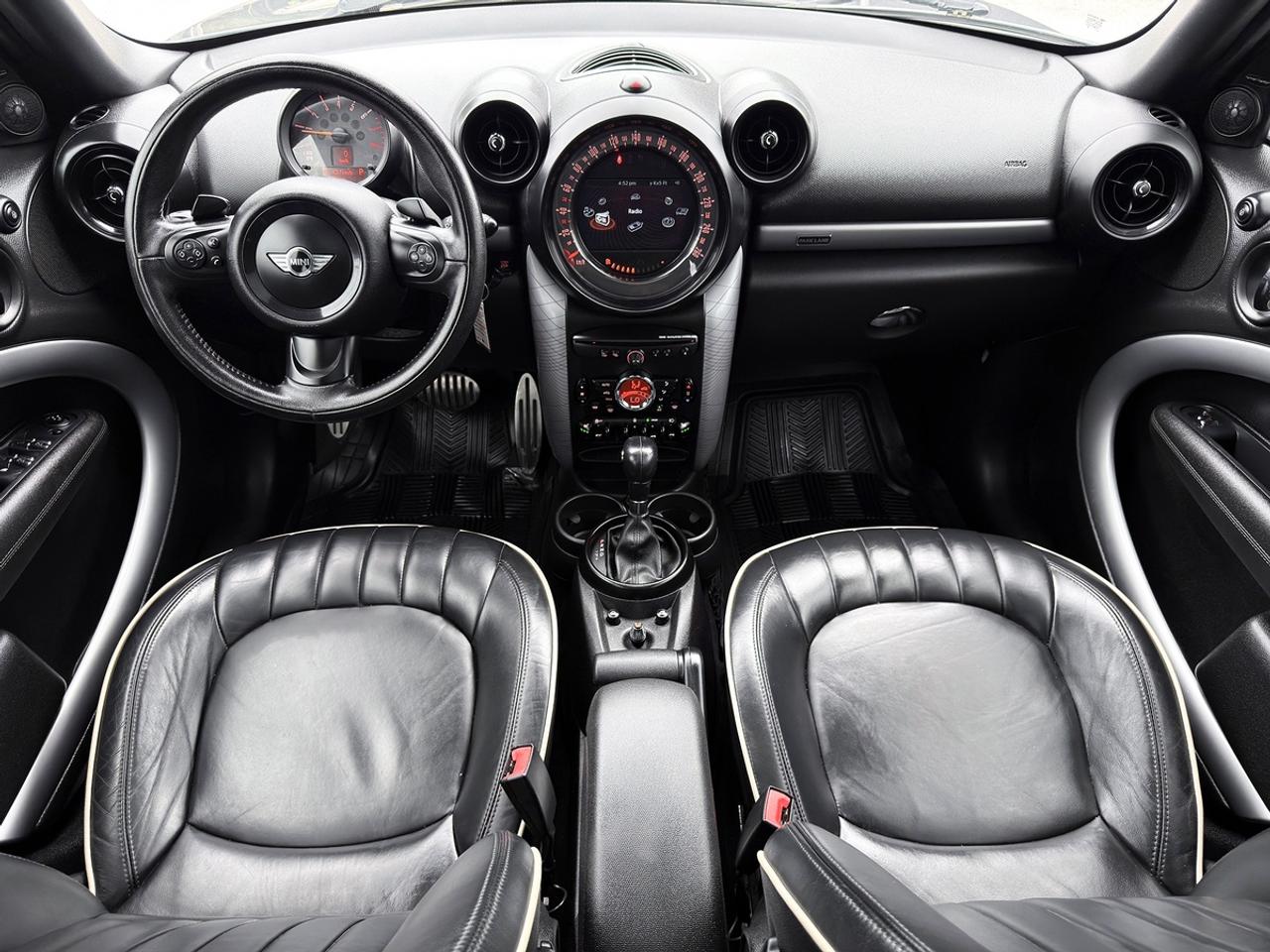 2016 MINI Countryman S ALL4 PARK LANE Edition Photo