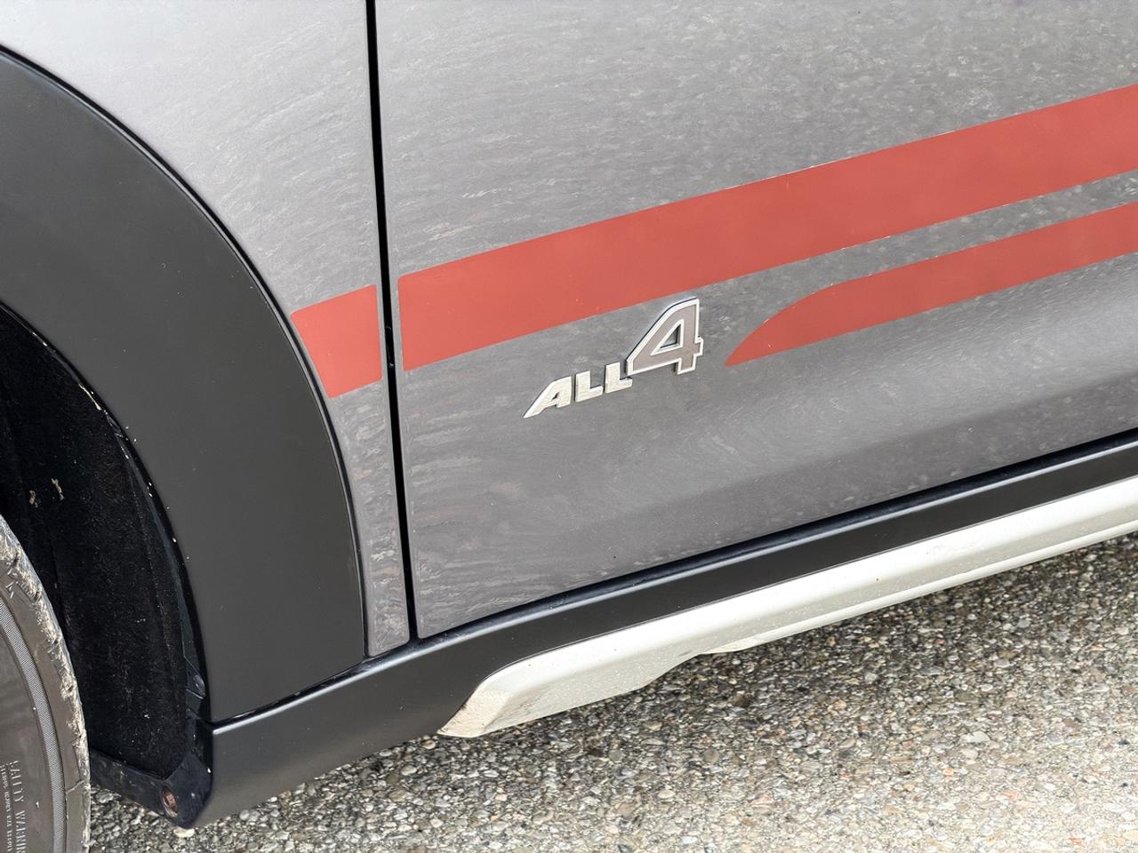 2016 MINI Countryman S ALL4 PARK LANE Edition Photo
