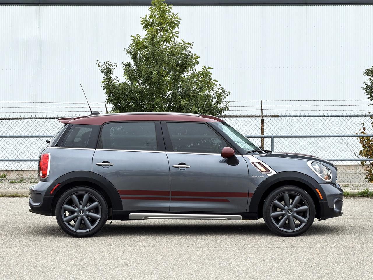 2016 MINI Countryman S ALL4 PARK LANE Edition Photo