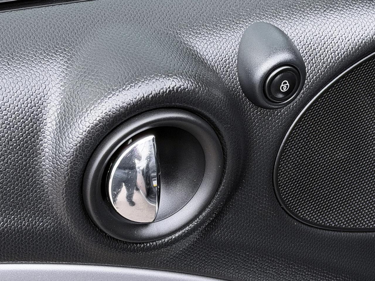 2016 MINI Countryman S ALL4 PARK LANE Edition Photo