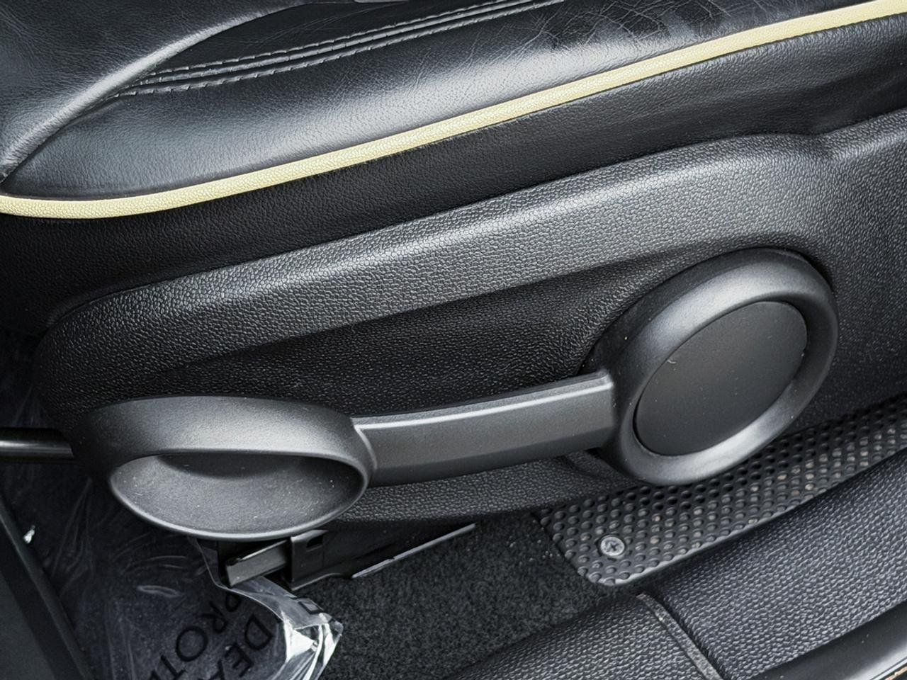 2016 MINI Countryman S ALL4 PARK LANE Edition Photo