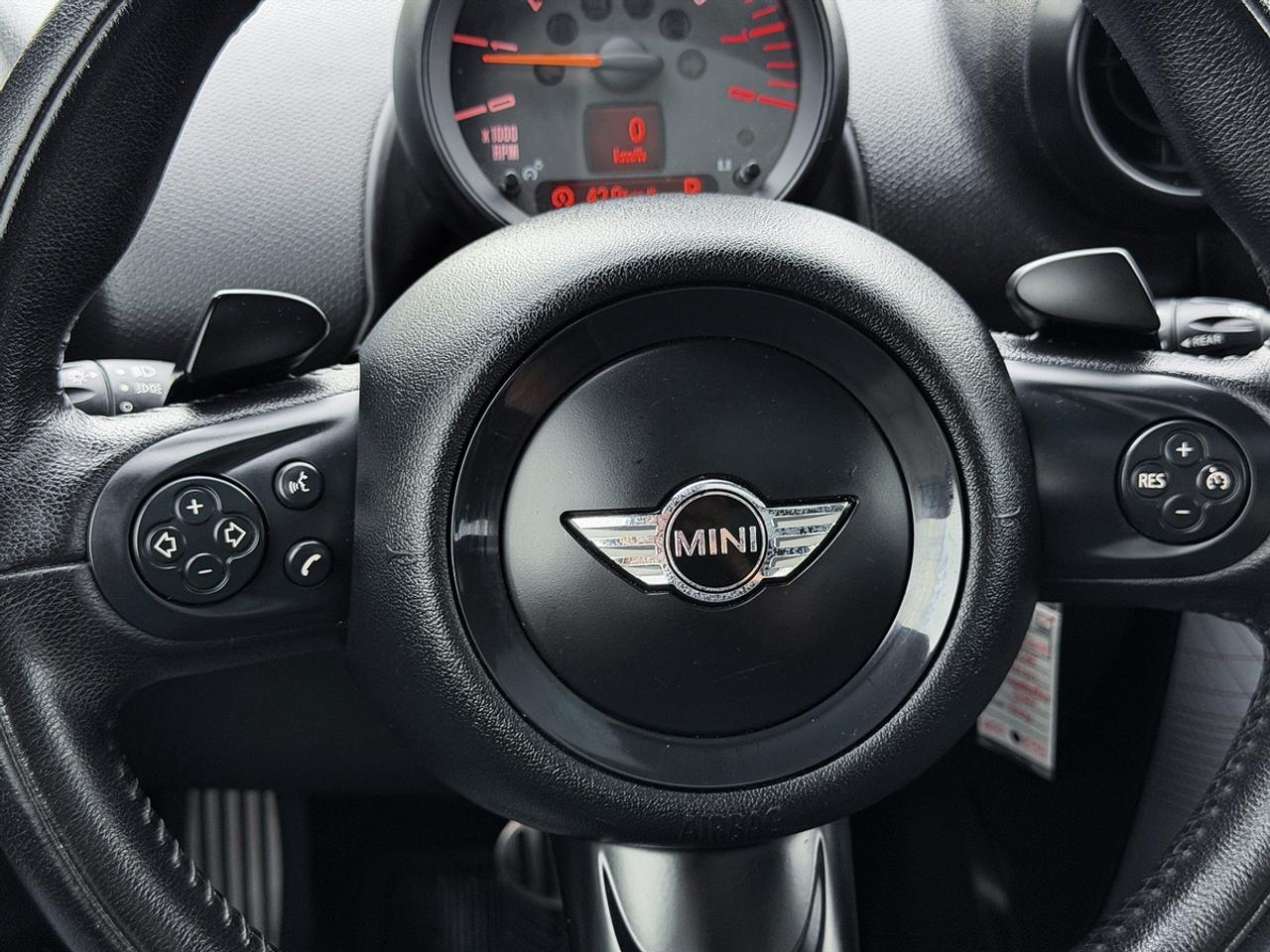 2016 MINI Countryman S ALL4 PARK LANE Edition Photo