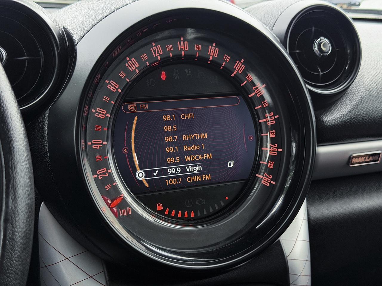 2016 MINI Countryman S ALL4 PARK LANE Edition Photo