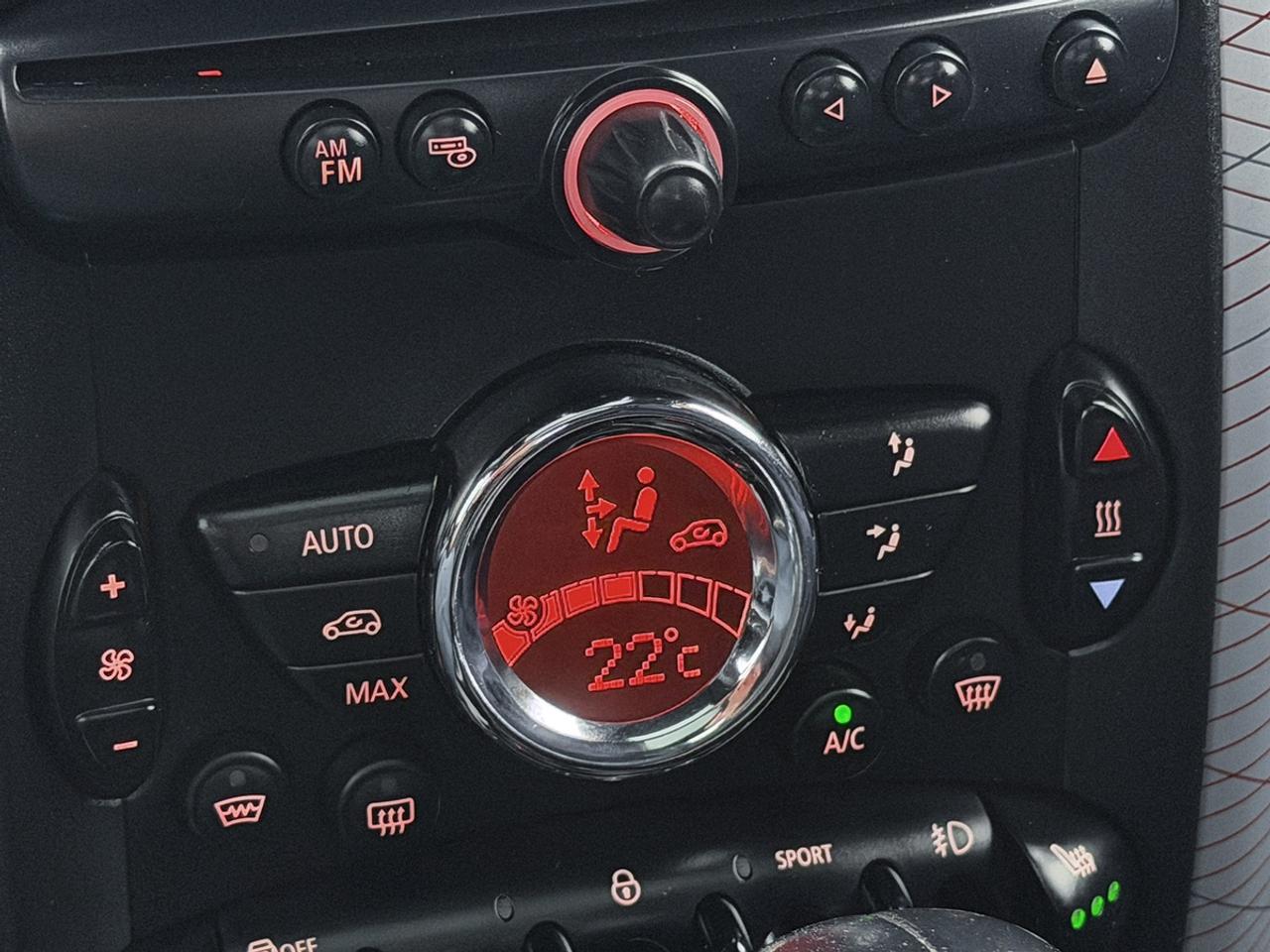 2016 MINI Countryman S ALL4 PARK LANE Edition Photo