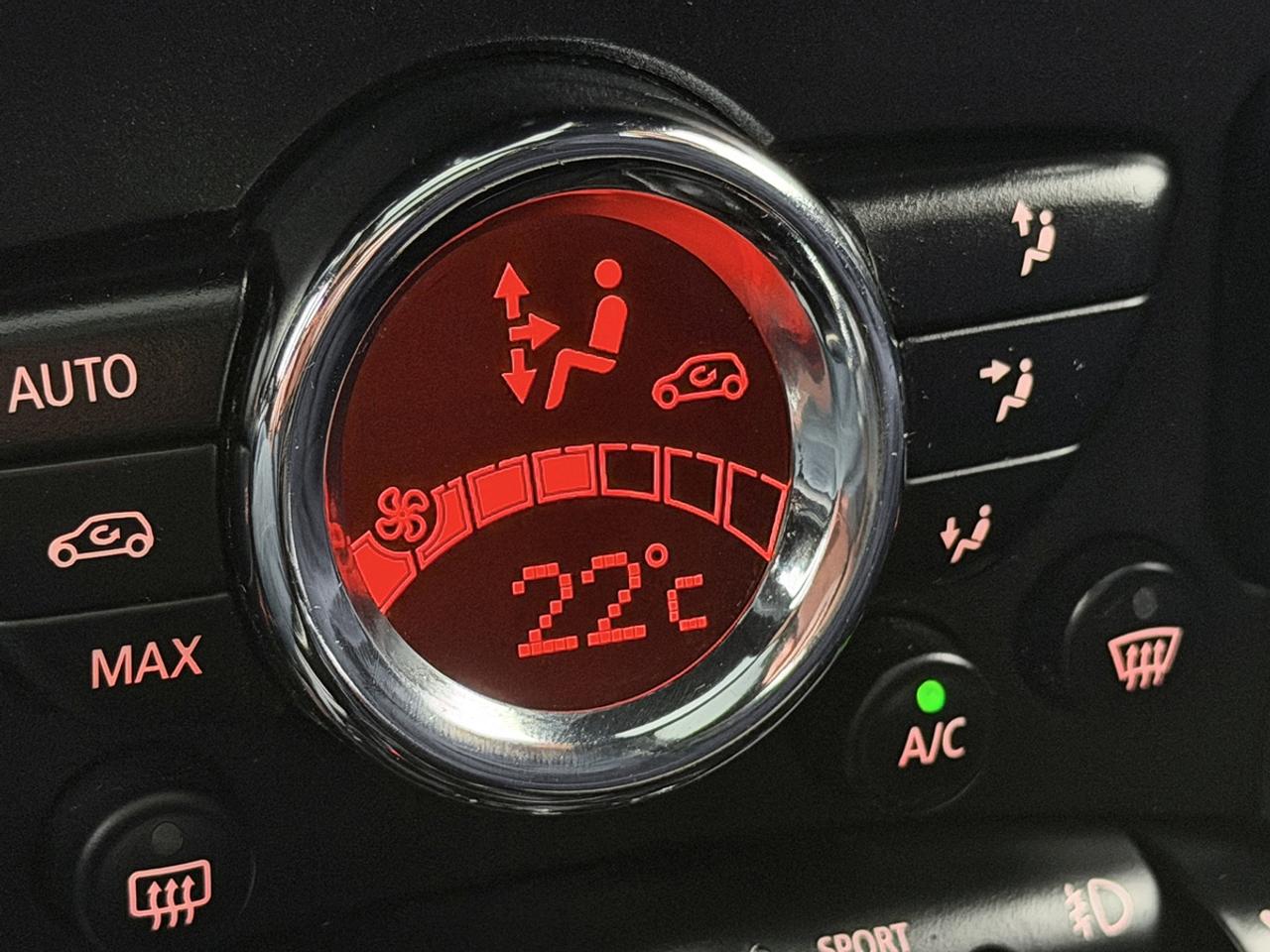 2016 MINI Countryman S ALL4 PARK LANE Edition Photo