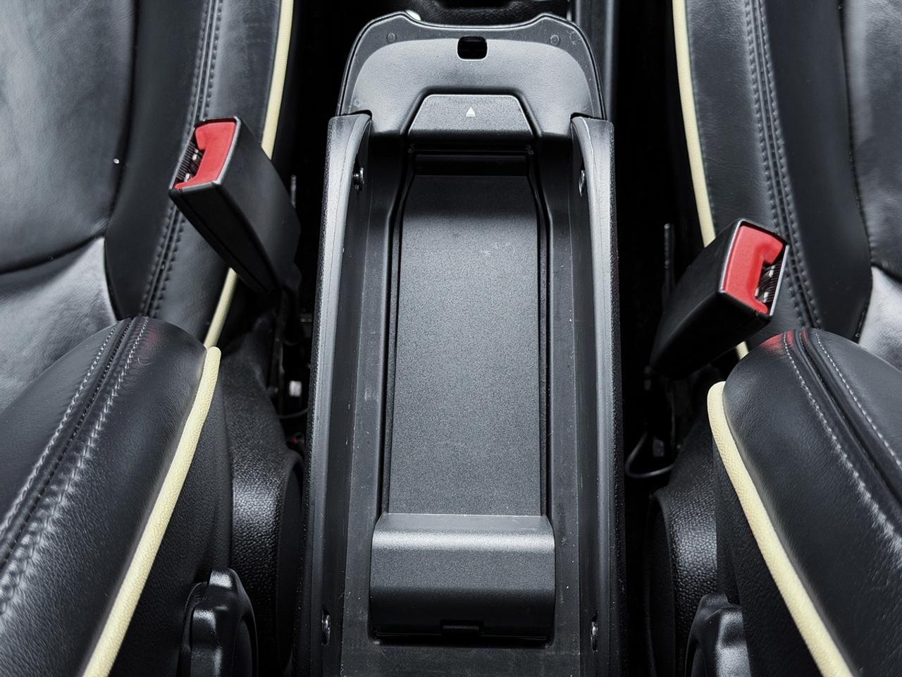 2016 MINI Countryman S ALL4 PARK LANE Edition Photo