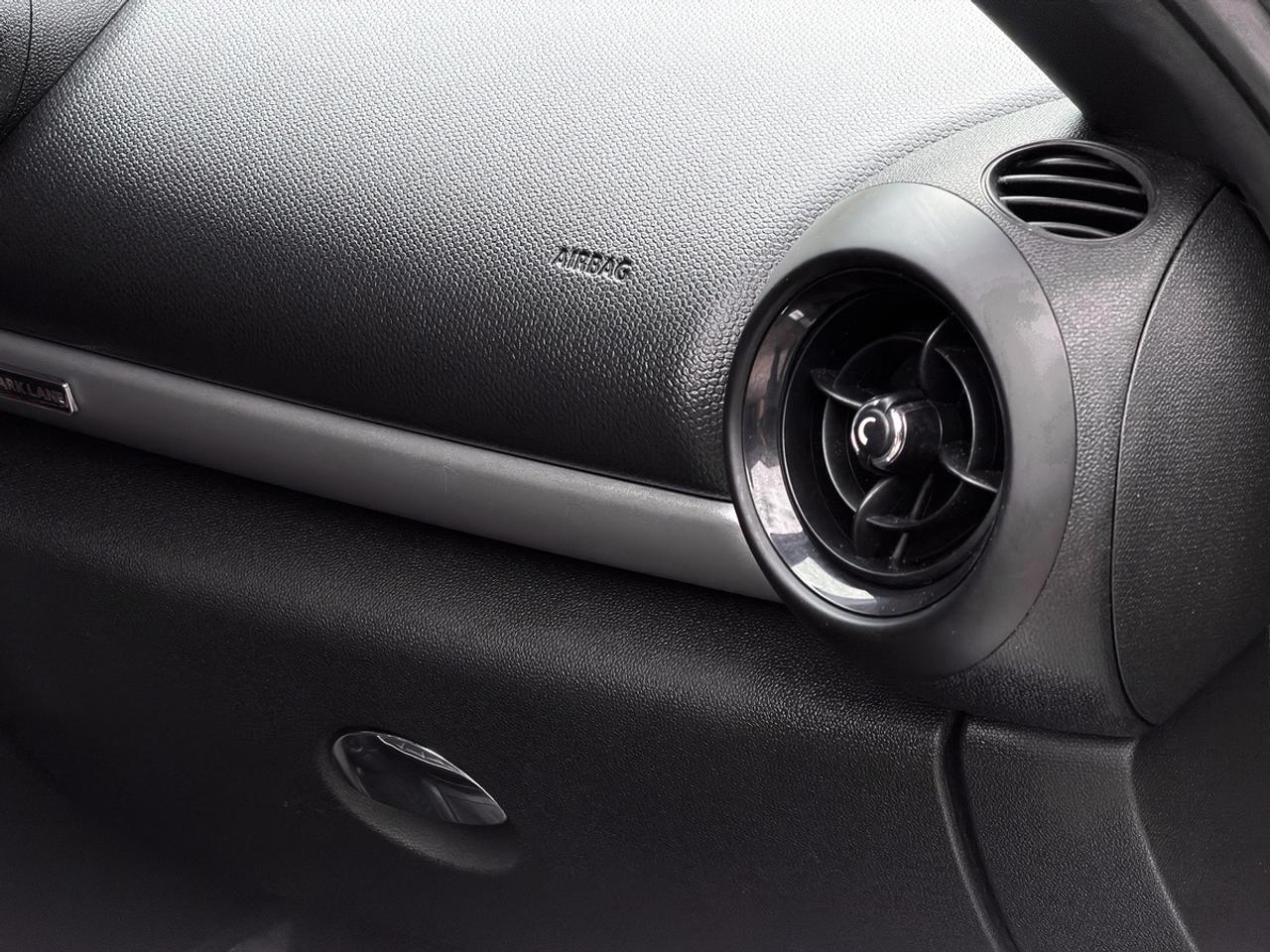 2016 MINI Countryman S ALL4 PARK LANE Edition Photo
