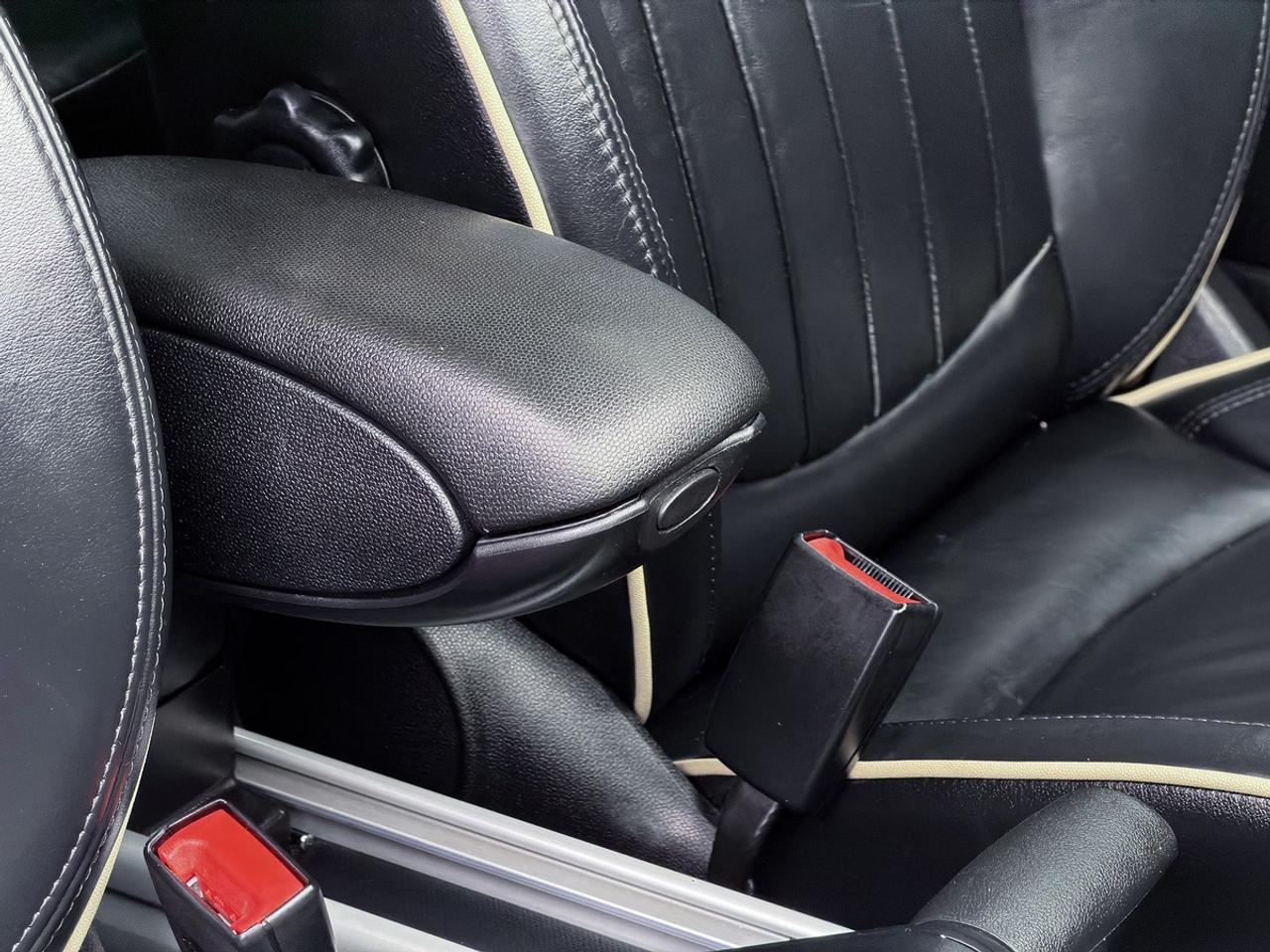 2016 MINI Countryman S ALL4 PARK LANE Edition Photo