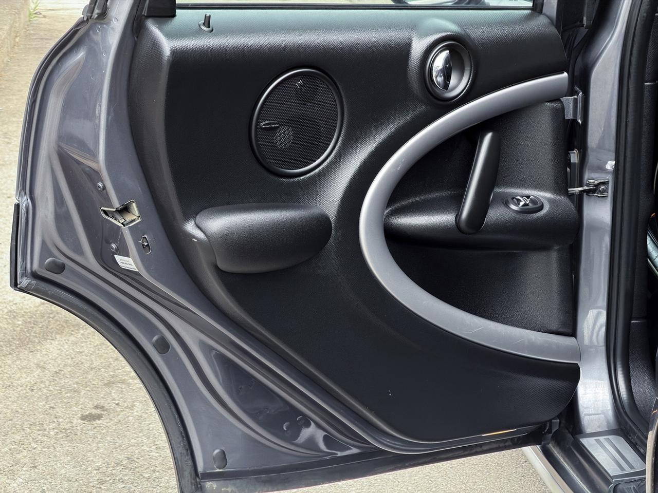 2016 MINI Countryman S ALL4 PARK LANE Edition Photo