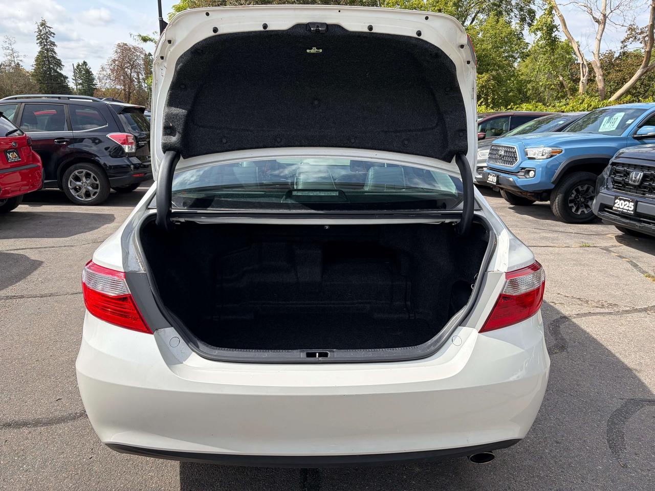 2017 Toyota Camry XLE Leather Navigation Moonroof One Owner Photo