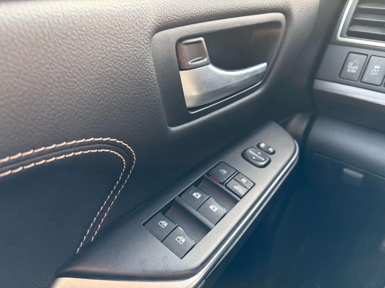 2017 Toyota Camry XLE Leather Navigation Moonroof One Owner Photo