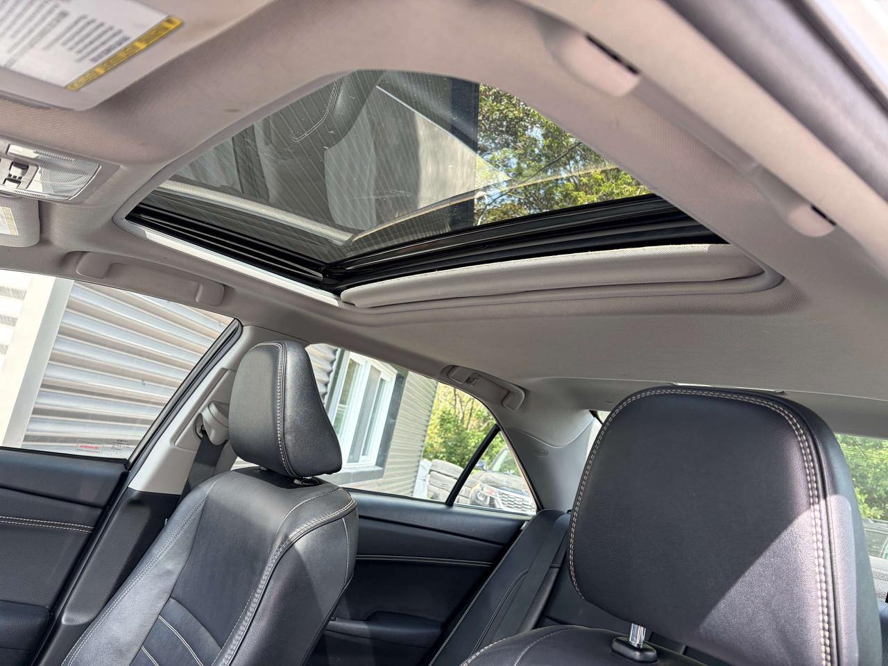 2017 Toyota Camry XLE Leather Navigation Moonroof One Owner Photo