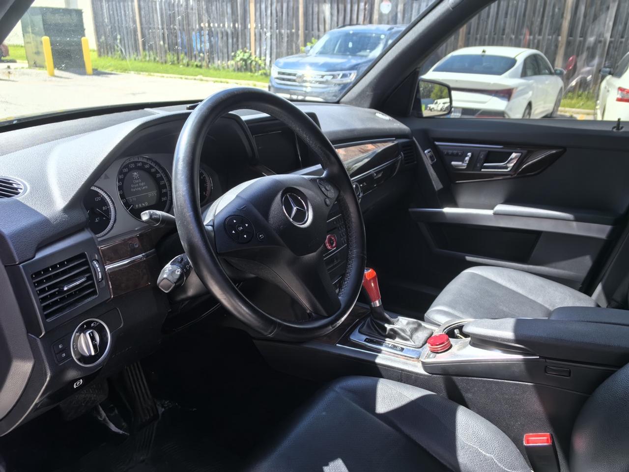 2011 Mercedes-Benz GLK-Class GLK350 Photo