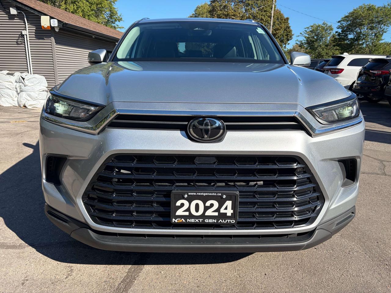 2024 Toyota Grand Highlander XLE AWD One Owner Clean CARFAX SofTex Leather Photo