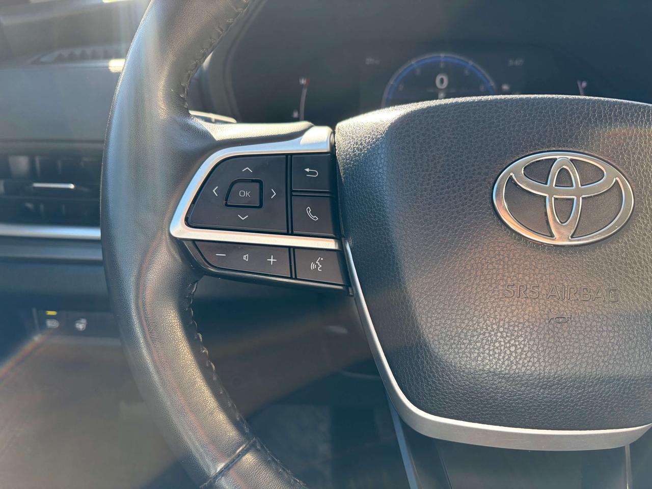 2024 Toyota Grand Highlander XLE AWD One Owner Clean CARFAX SofTex Leather Photo