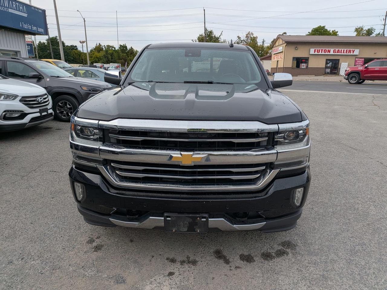 2017 Chevrolet Silverado 1500 High Country Photo2