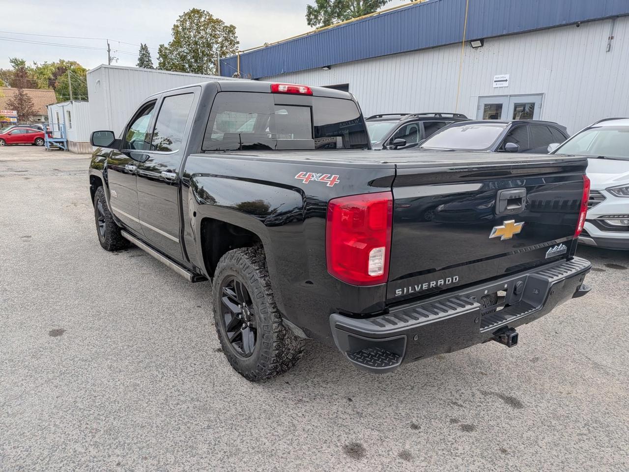 2017 Chevrolet Silverado 1500 High Country Photo