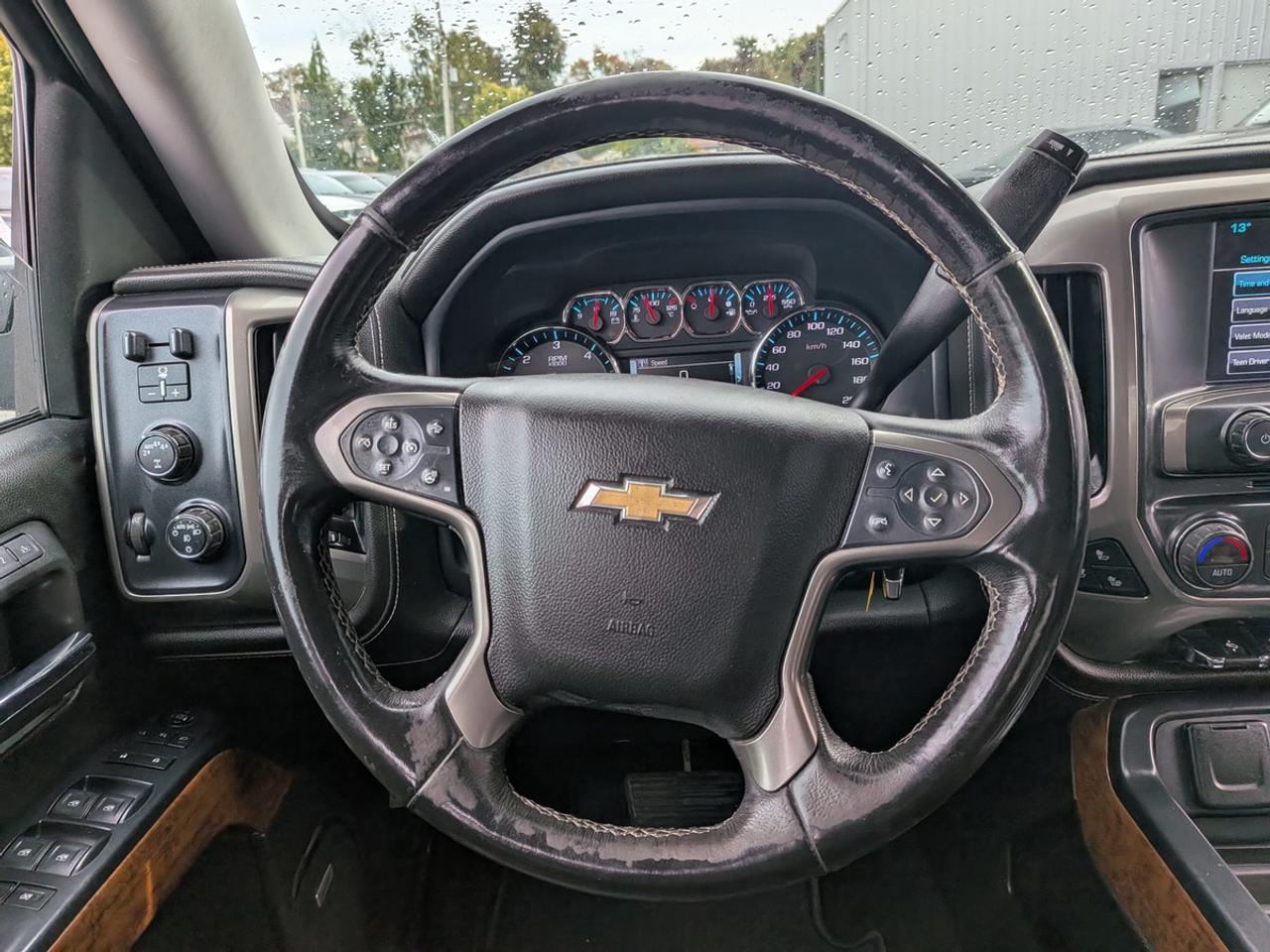 2017 Chevrolet Silverado 1500 High Country Photo