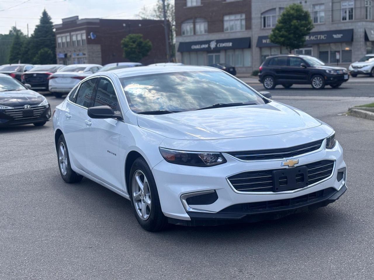 2016 Chevrolet Malibu LS Photo
