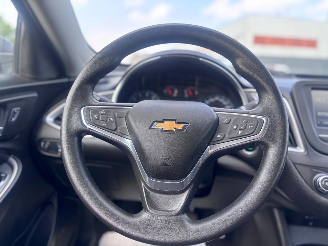 2016 Chevrolet Malibu LS Photo