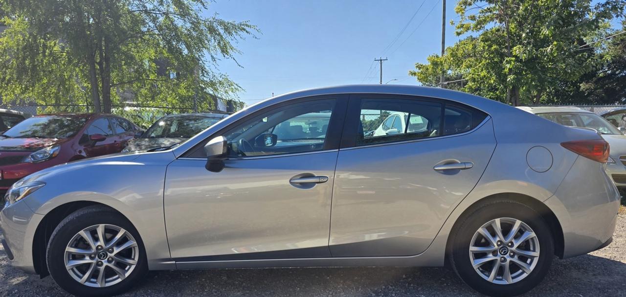 2015 Mazda MAZDA3 GS Photo