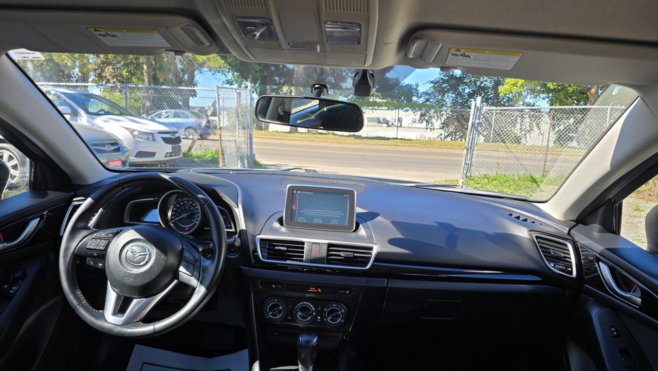 2015 Mazda MAZDA3 GS Photo