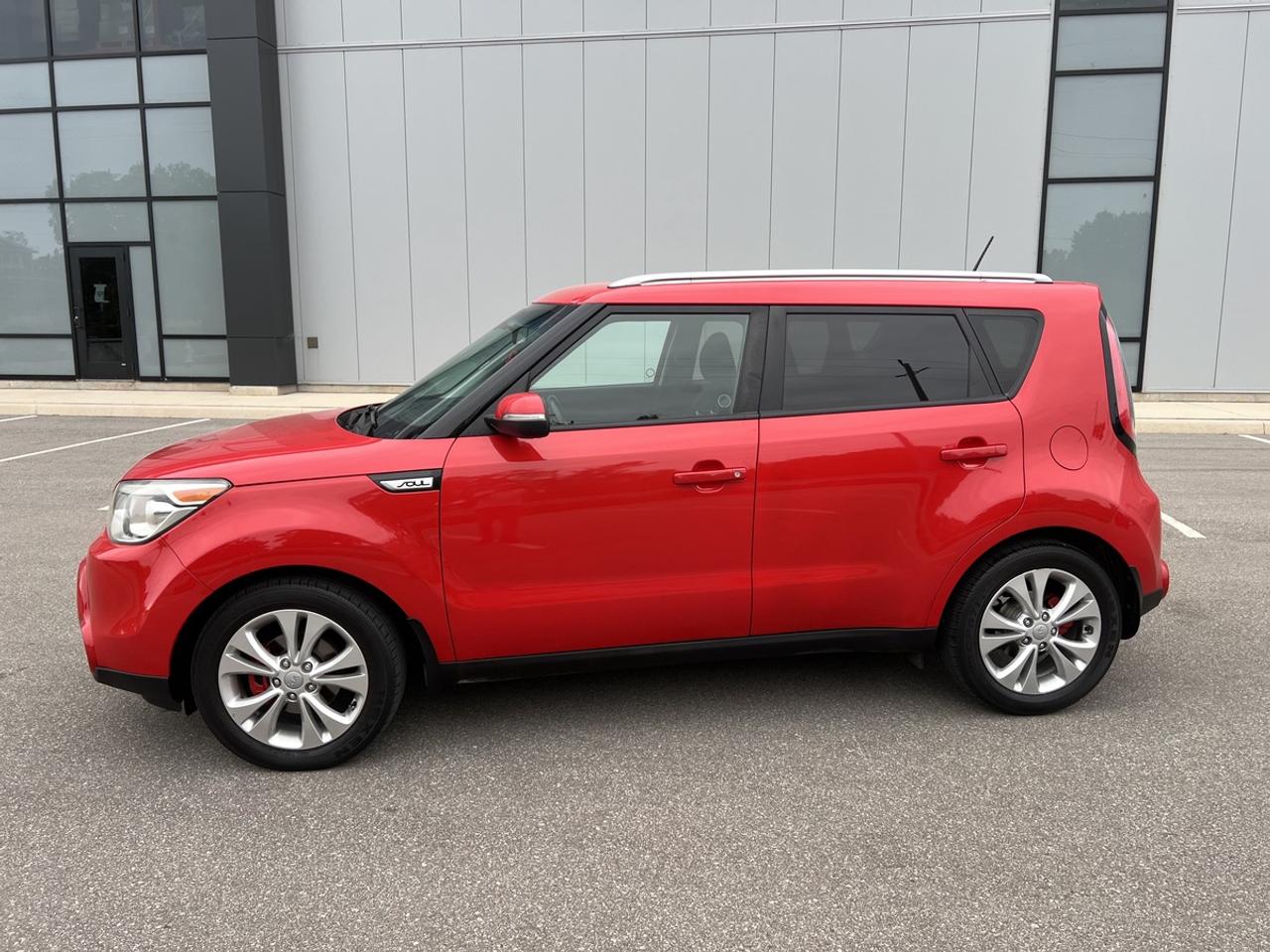 2016 Kia Soul + Photo
