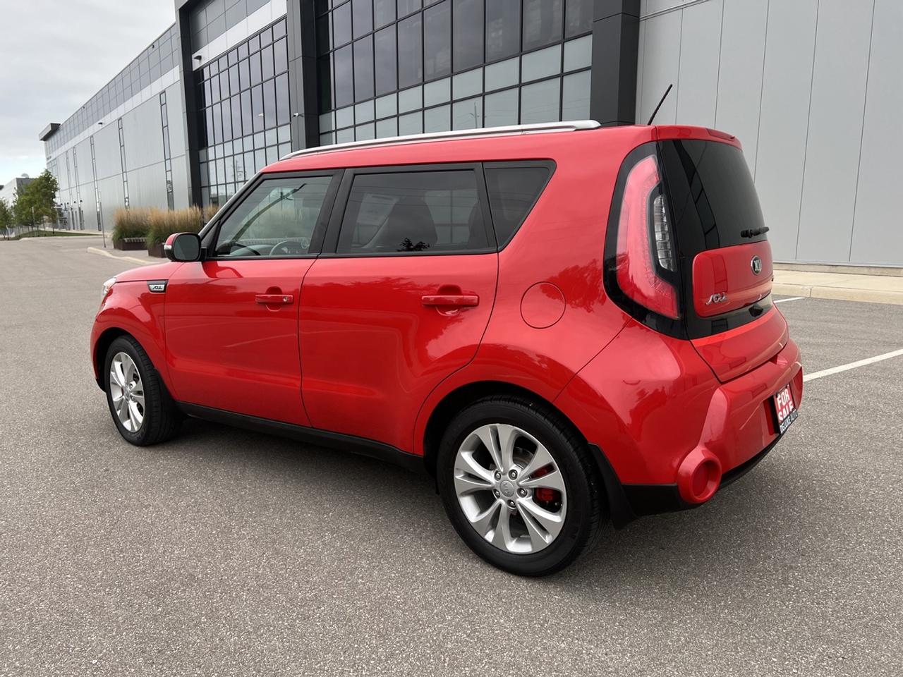 2016 Kia Soul + Photo