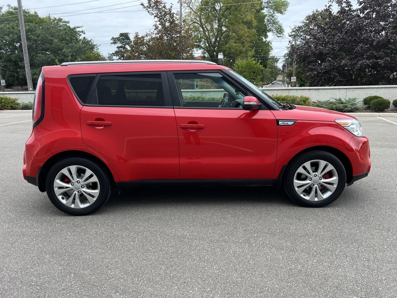 2016 Kia Soul + Photo