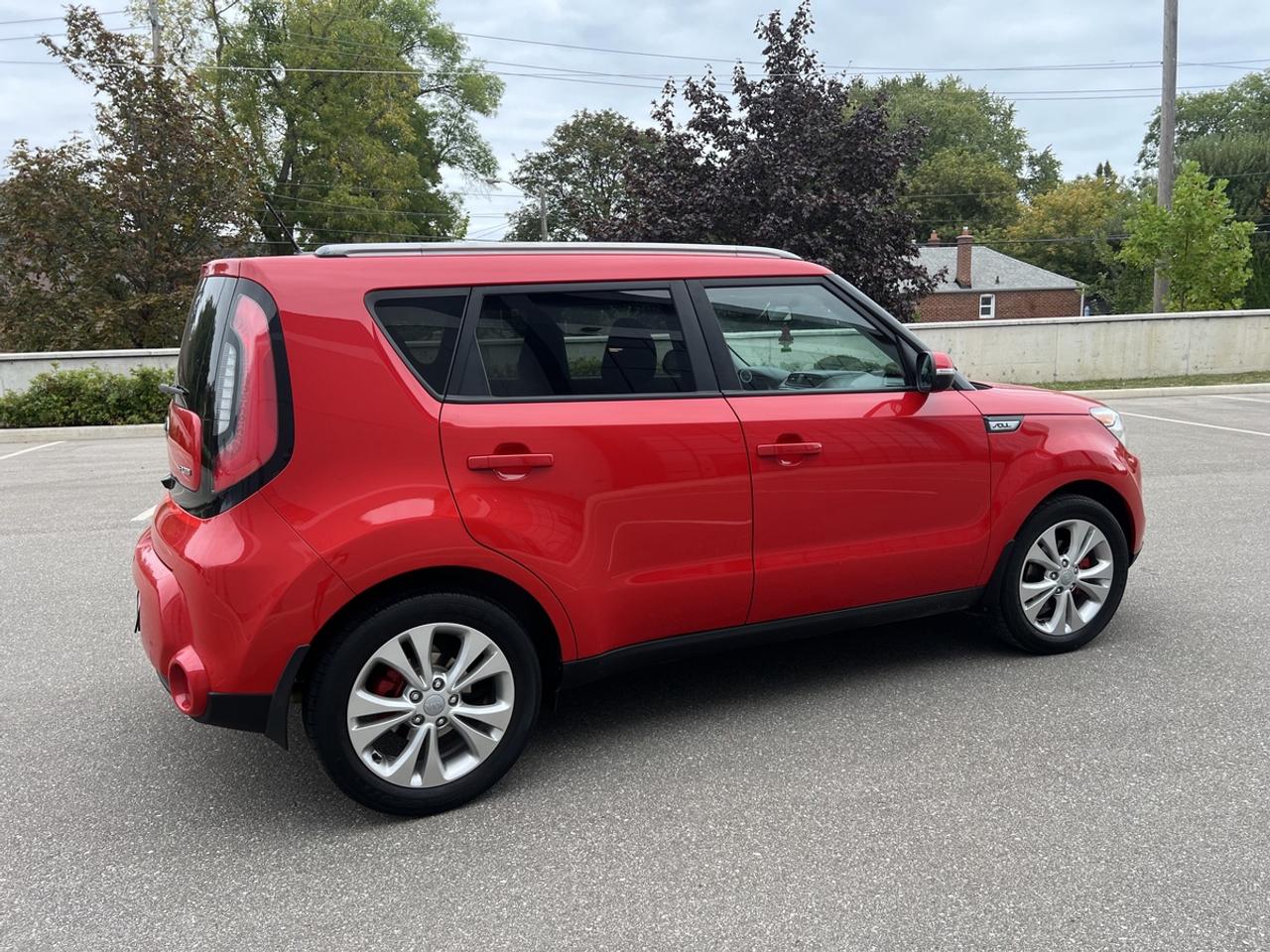 2016 Kia Soul + Photo