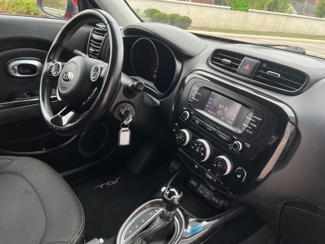 2016 Kia Soul + Photo