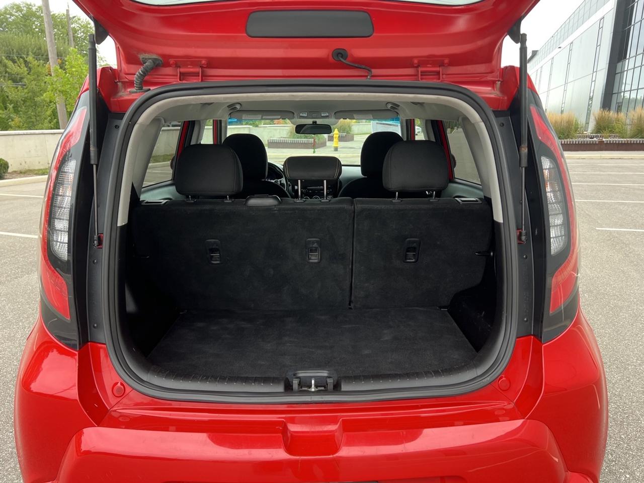 2016 Kia Soul + Photo
