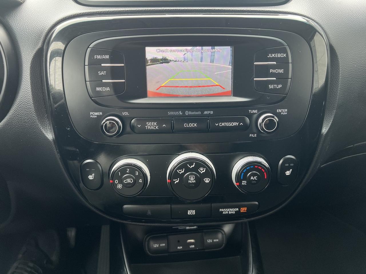 2016 Kia Soul + Photo