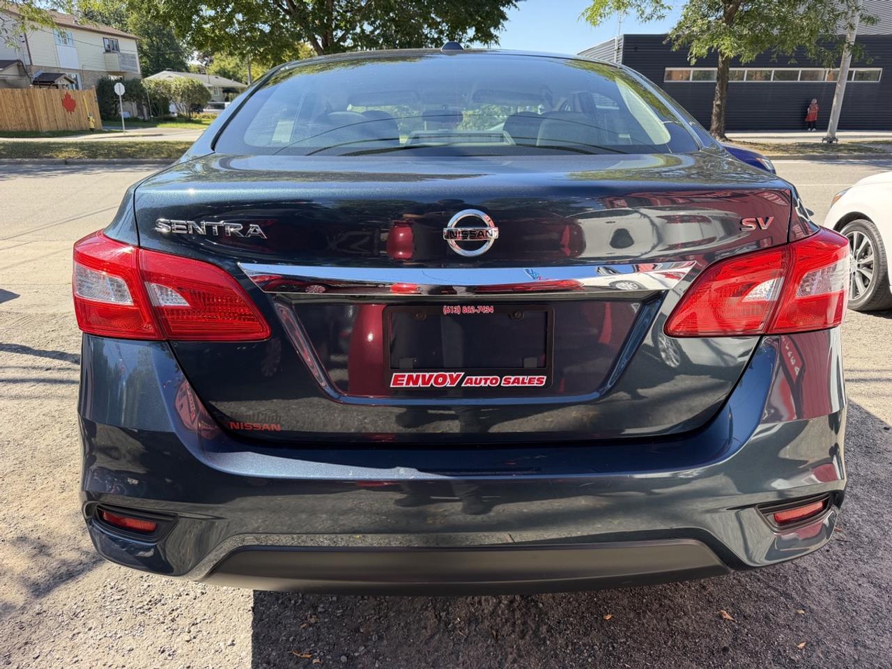 2016 Nissan Sentra SV Photo