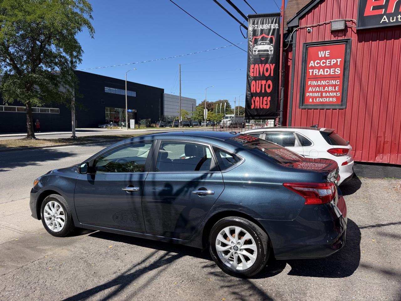 2016 Nissan Sentra SV Photo