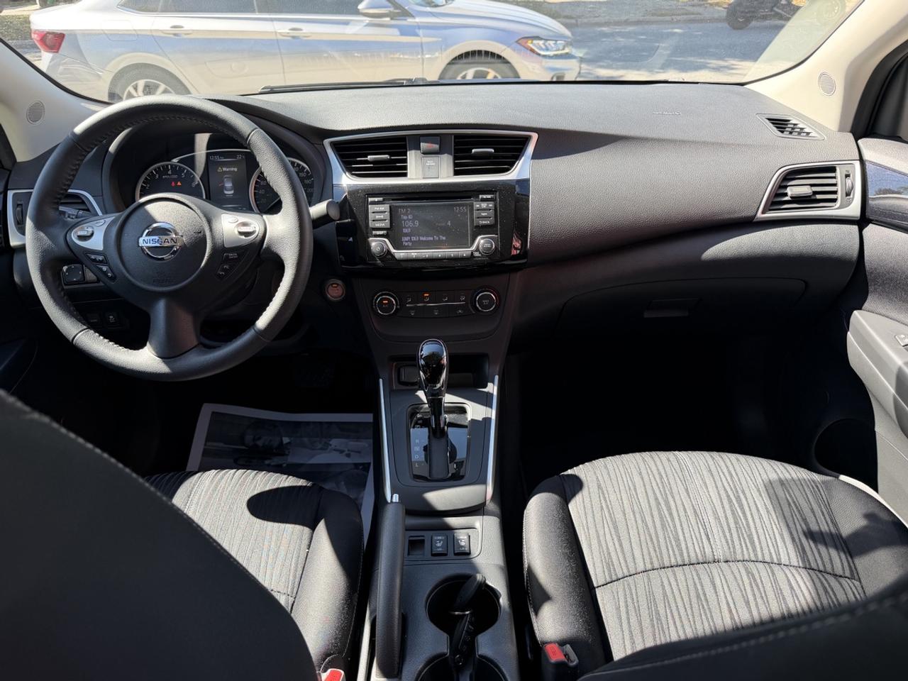 2016 Nissan Sentra SV Photo
