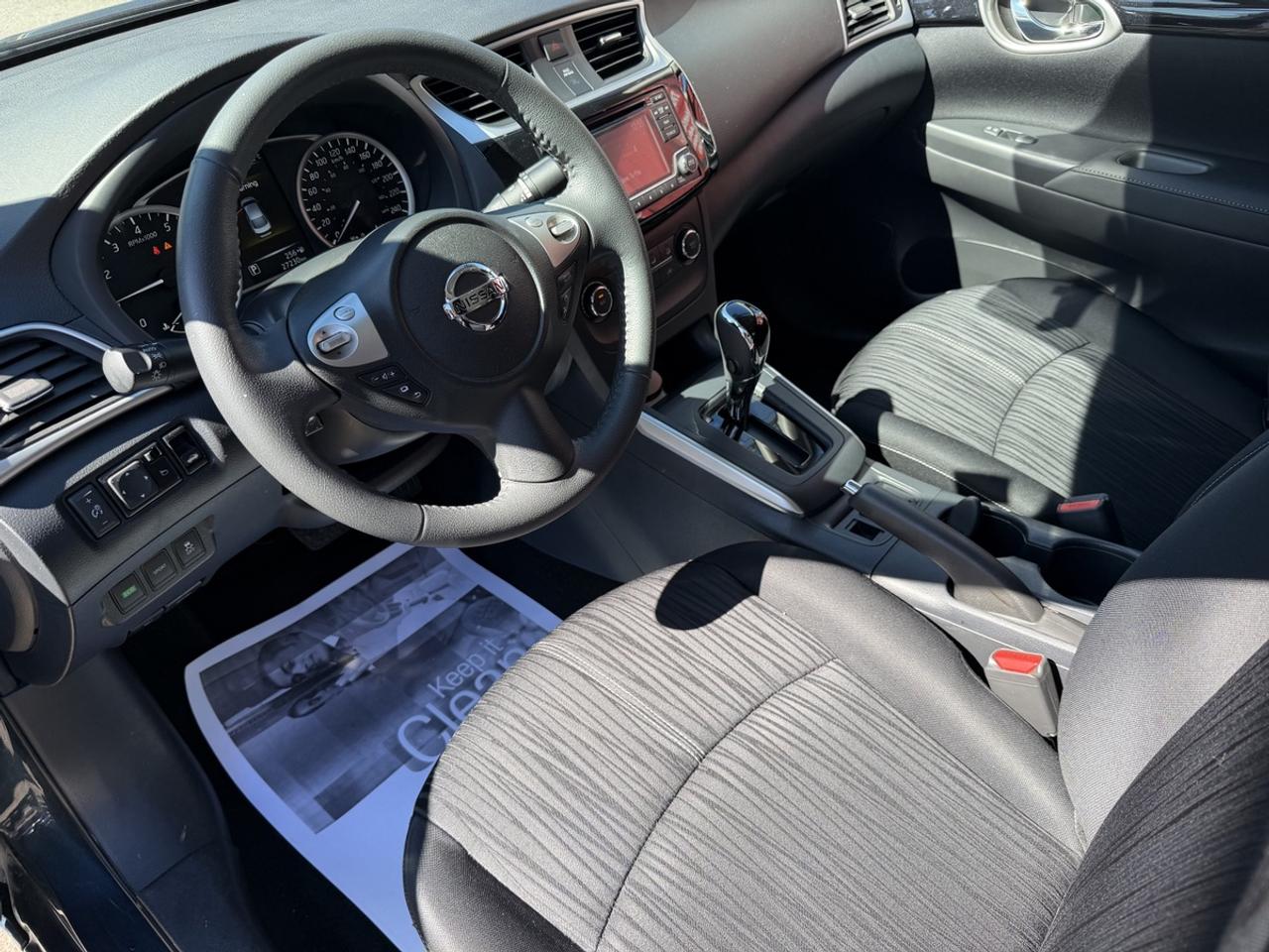 2016 Nissan Sentra SV Photo