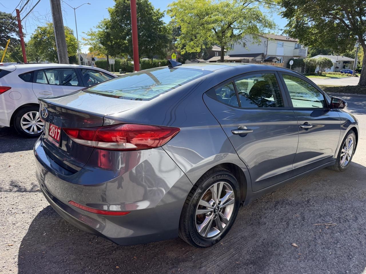 2017 Hyundai Elantra SE Photo