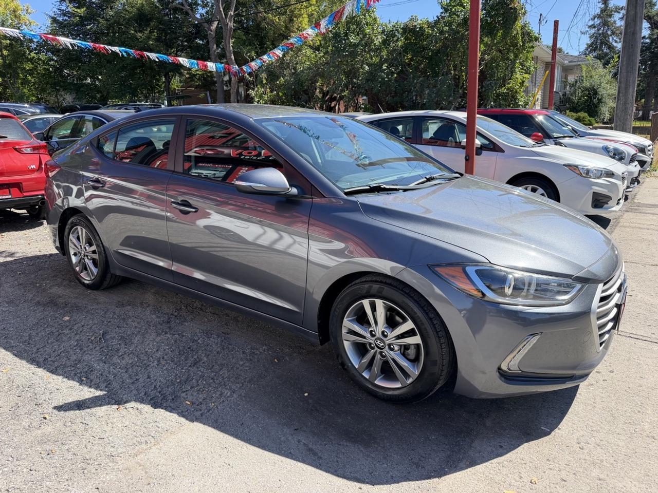 2017 Hyundai Elantra SE Photo2
