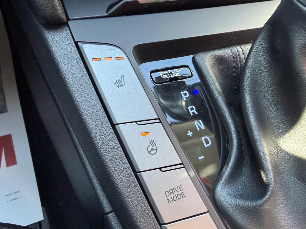 2017 Hyundai Elantra SE Photo