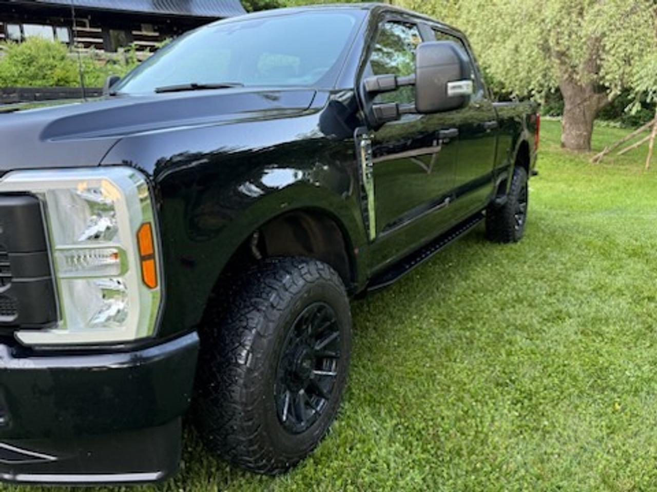 2025 Ford F-250 XL Photo0