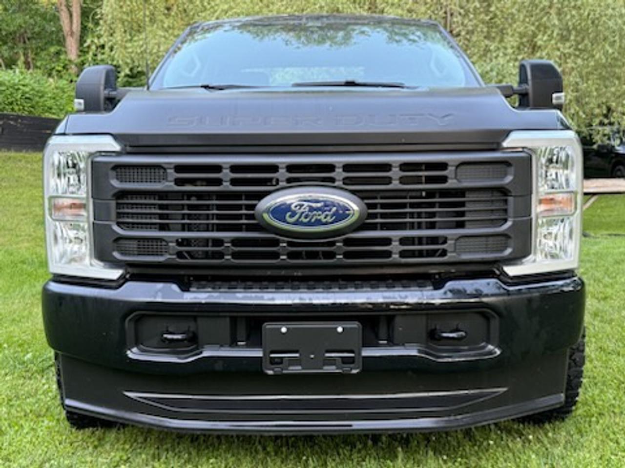2025 Ford F-250 XL Photo5