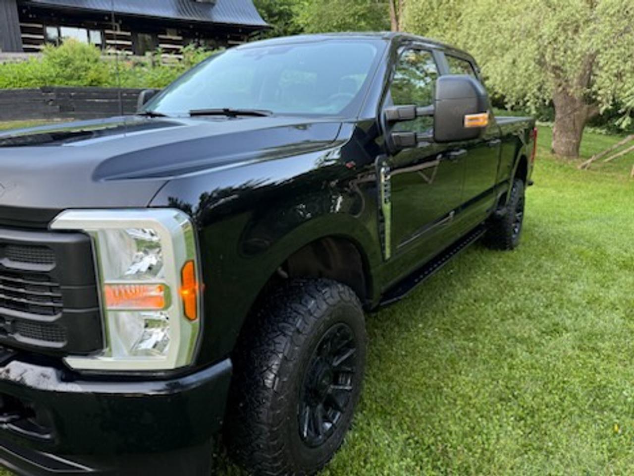 2025 Ford F-250 XL Photo
