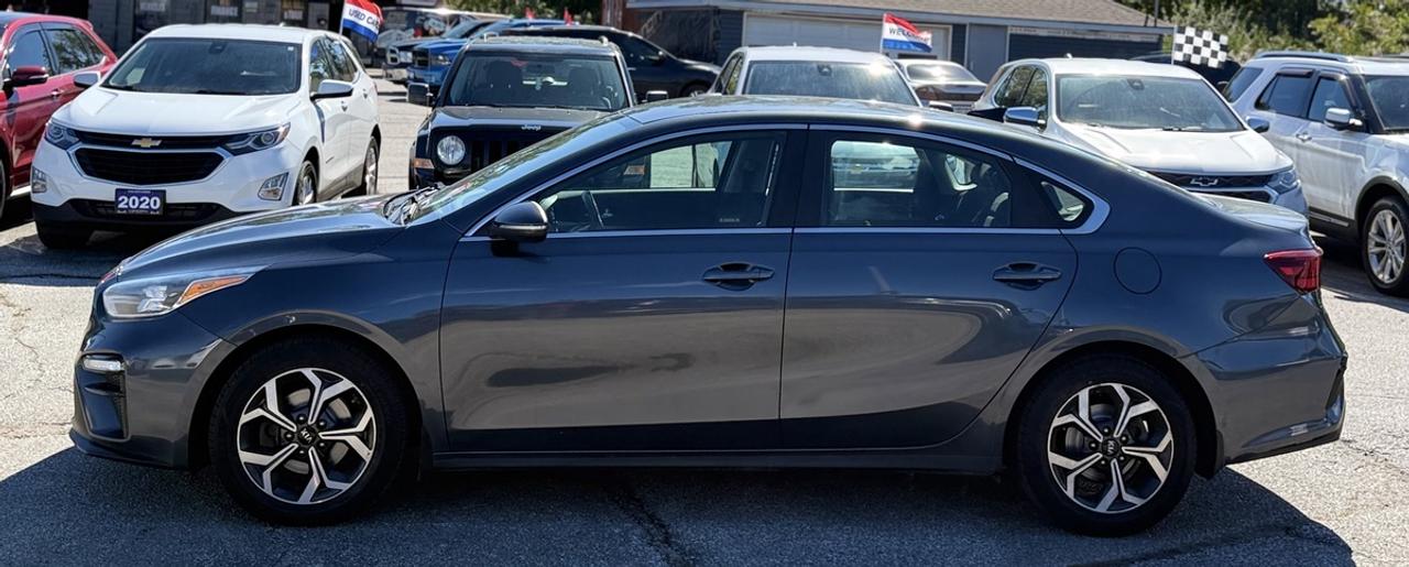 2019 Kia Forte EX Photo2